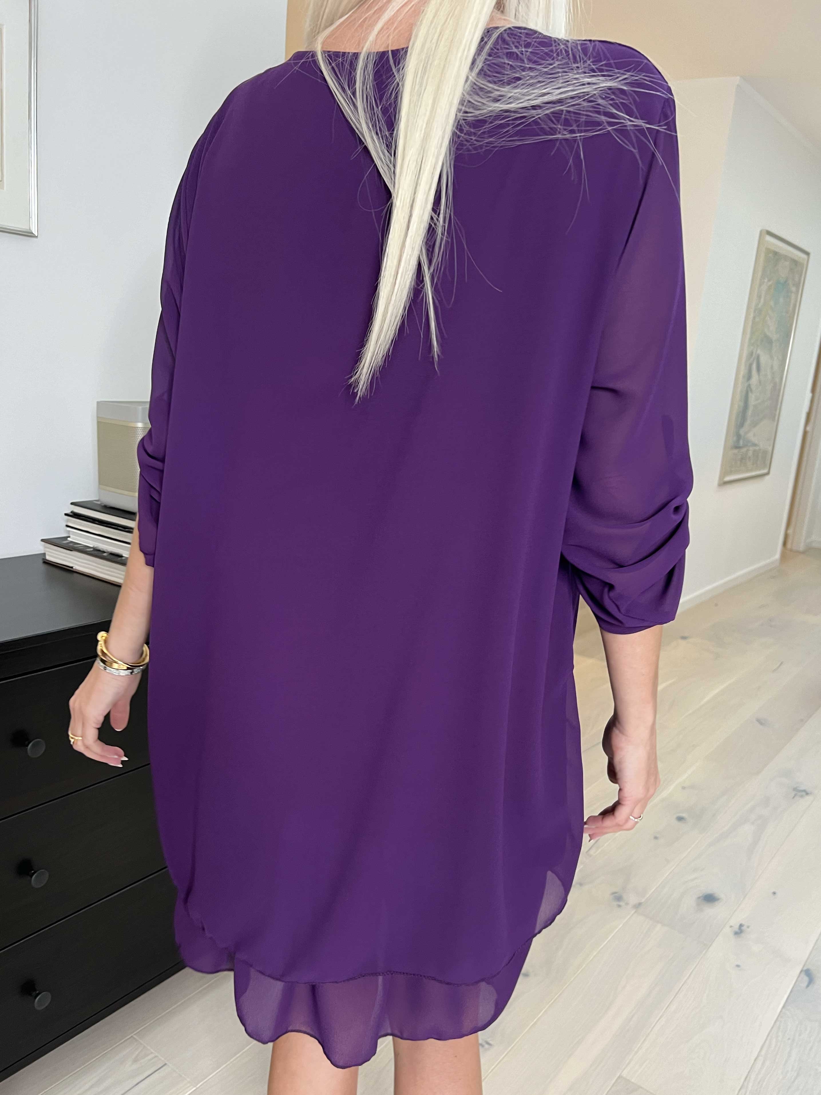 Jill - Chiffon tunikakjole med viskose underkjole